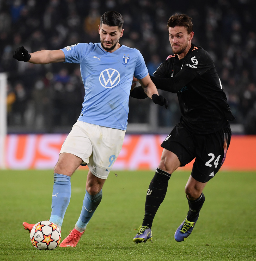 西甲战报：布坎南世界波，米考塔泽建功，黄潜2-0赫塔菲