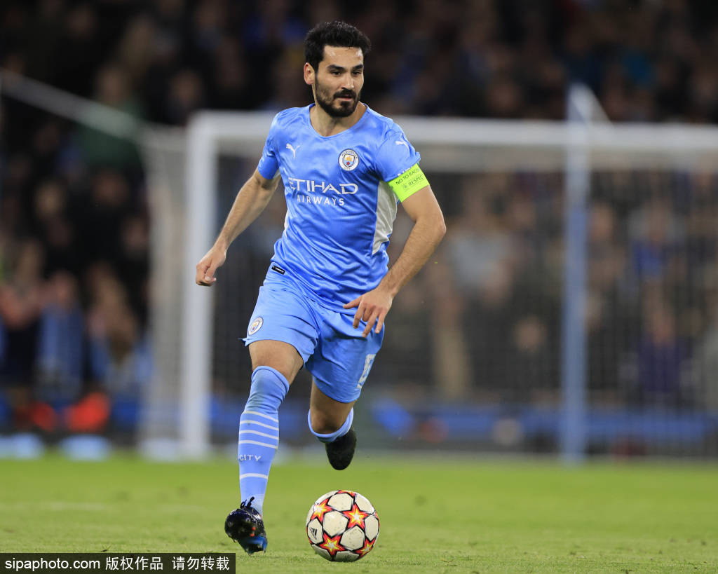 官方：孔蒂当选2025意足球盛典最佳教练，那不勒斯最佳俱乐部（官宣：孔蒂加冕2025意大利足球盛典年度最佳教练，那不勒斯当选最佳俱乐部）