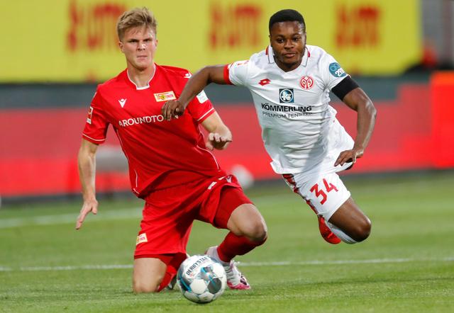 巴萨公布欧冠首发11人阵容迎战法兰克福