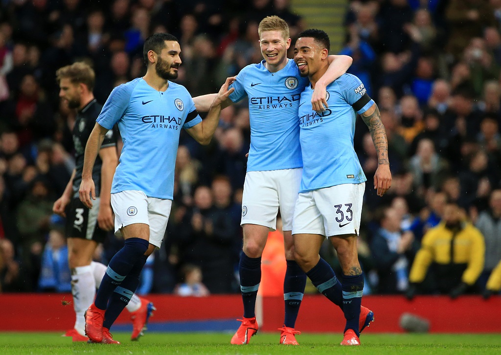 亚冠焦点：布里兰主场死磕江原FC，谁能抢占出线先机？（亚冠重头戏：布里兰主场硬碰江原FC，谁能抢得出线先手？）