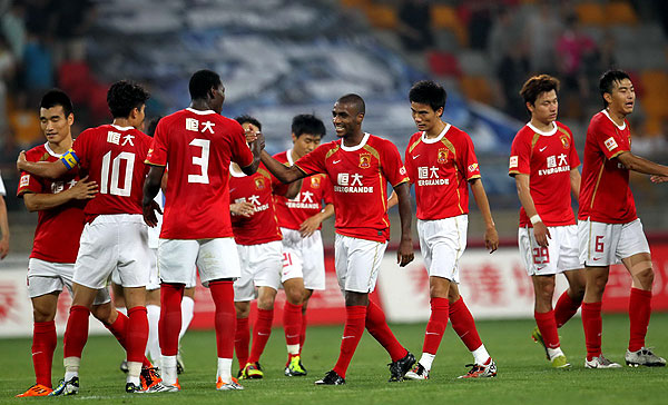 奇闻：巴西球星自掏腰包加盟中超！为赴华豪掷数十万人民币解约费（罕见！巴西球星自付数十万解约金，只为加盟中超）