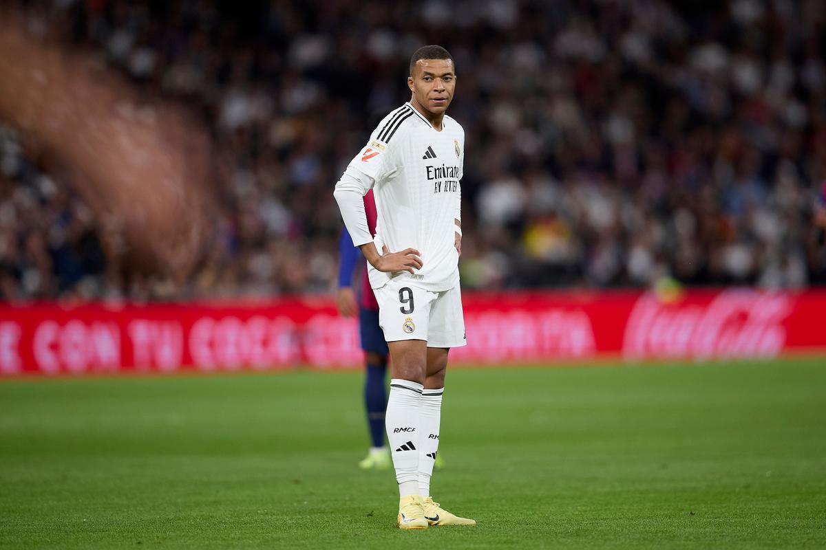 时隔579天复出，原巴萨梯队球员埃德加-耶重新回到球场