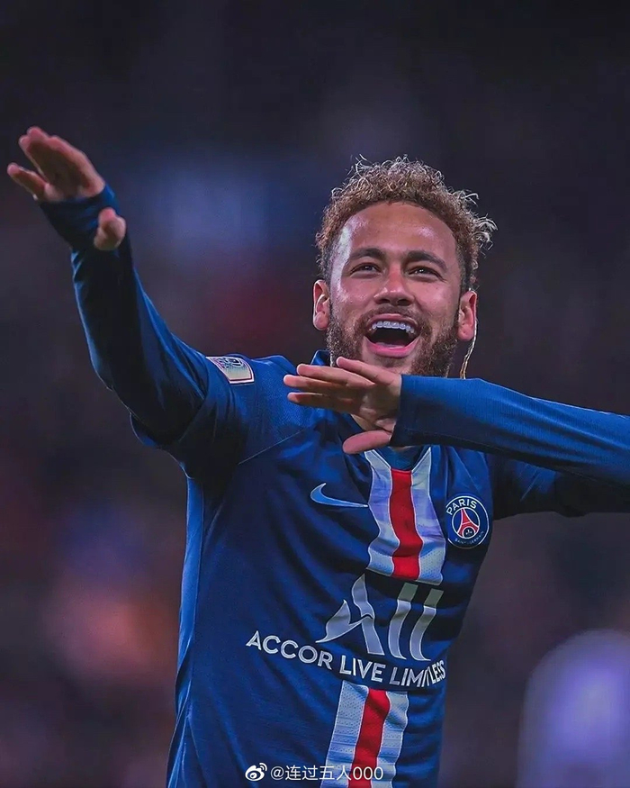 名记曝利物浦力挺斯洛特，将重罚萨拉赫：欧冠内部禁赛+冬窗出售