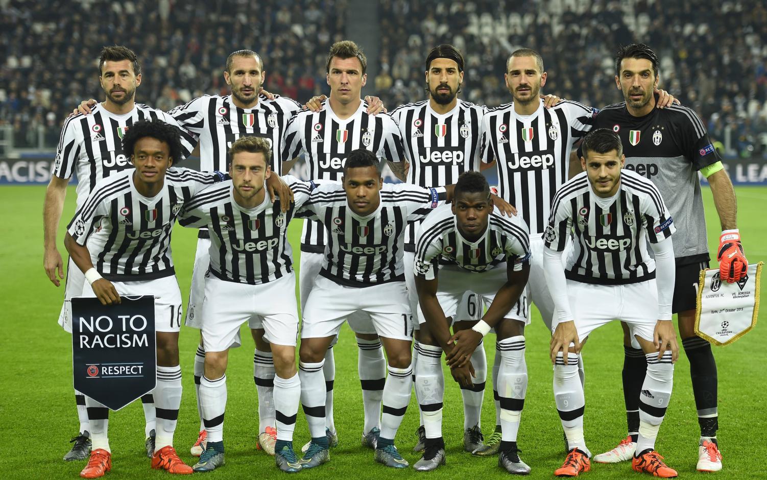 记者：齐尔克泽有可能会离队，曼联有信心从他身上收回转会费